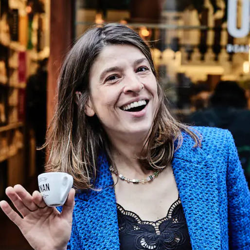 Chloé Van Bael